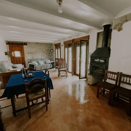 Ferienwohnung La Casa De La Acacia Olba Exterior foto